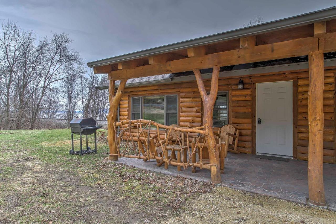 Vila Cabin By The River Visited By Treehouse Masters! Ferryville Exteriér fotografie